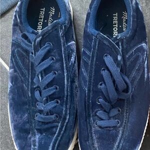 Tretorn Women's Velvet Navy Sneakers